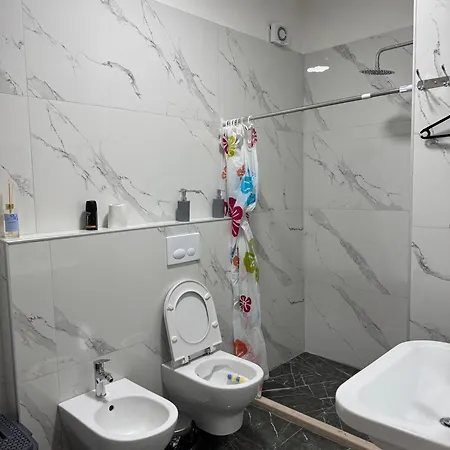 Bright & Roomy Διαμέρισμα Τίρανα