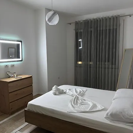 Bright & Roomy Τίρανα