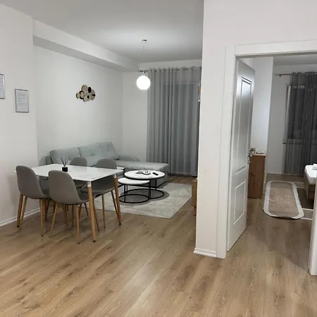 Bright & Roomy * Τίρανα