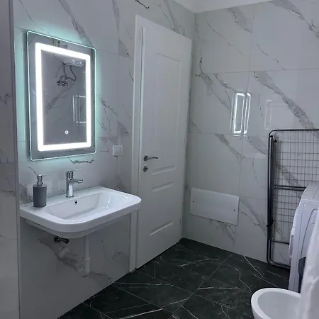 Bright & Roomy Διαμέρισμα Τίρανα